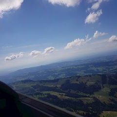 Verortung via Georeferenzierung der Kamera: Aufgenommen in der Nähe von Oberallgäu, Deutschland in 2000 Meter